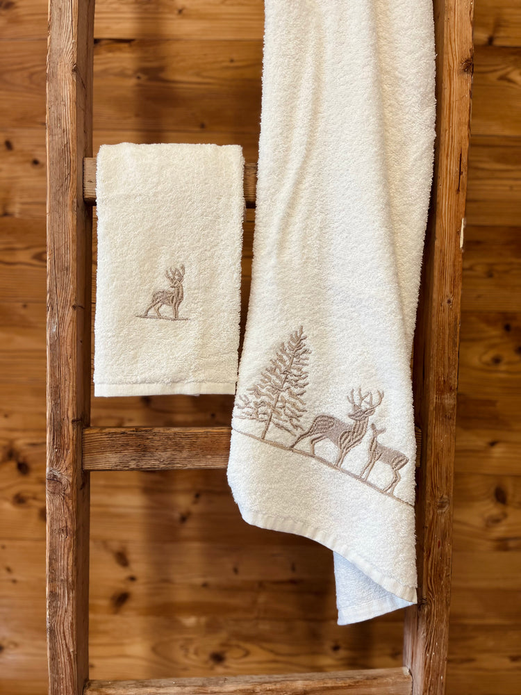 Set di 2 asciugamani con anello per appendere il bagno e la cucina, albero di Natale, pupazzo di neve rosso, camioncino da cucina e asciugamani da bagno Set di 2 asciugamani con anello per appendere il bagno e la cucina, albero di Natale, pupazzo di neve rosso, camioncino da cucina e asciugamani da bagno