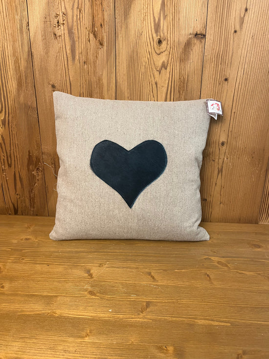 Cuscino "Cuore Cavallino"